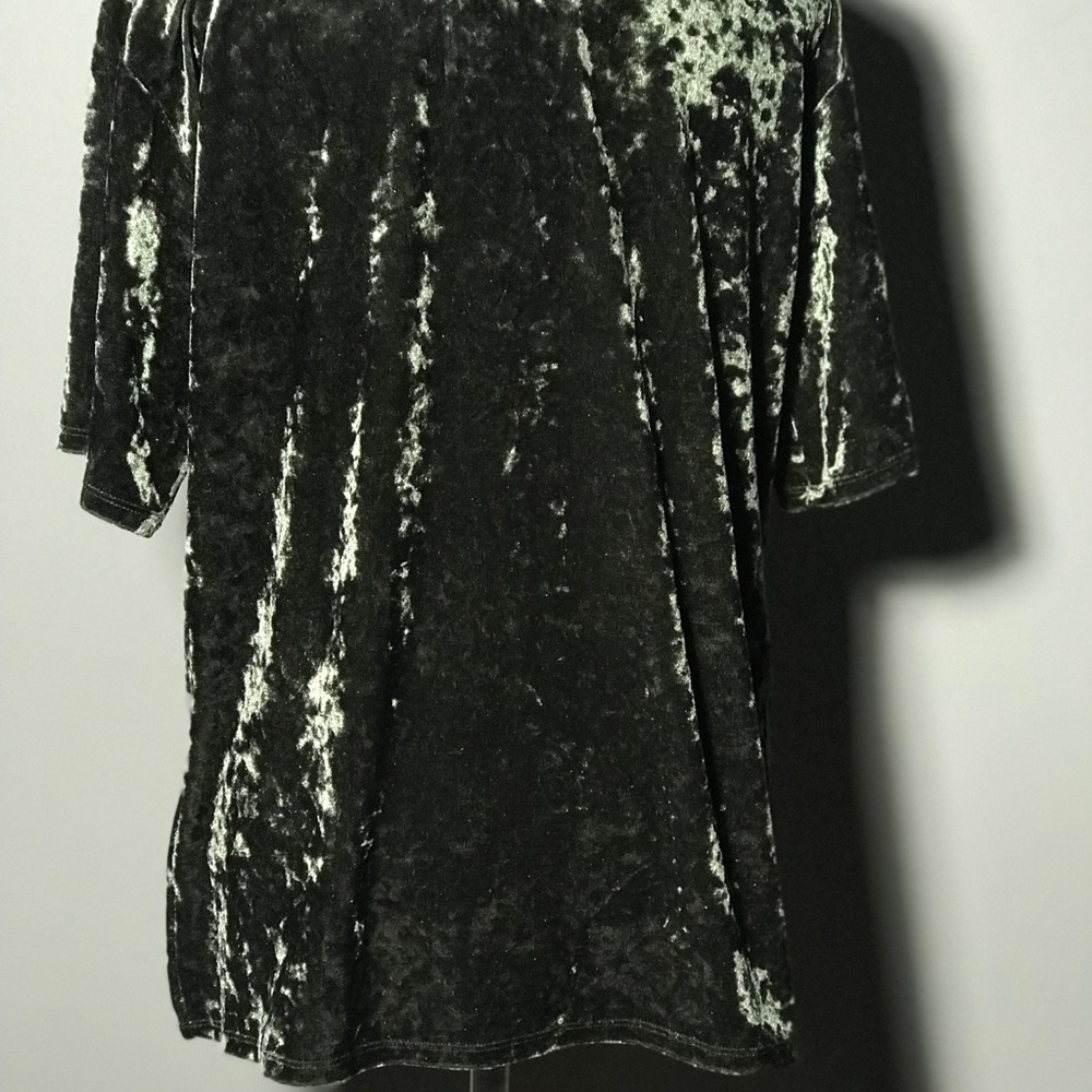 blouses - Picture 4 of 8